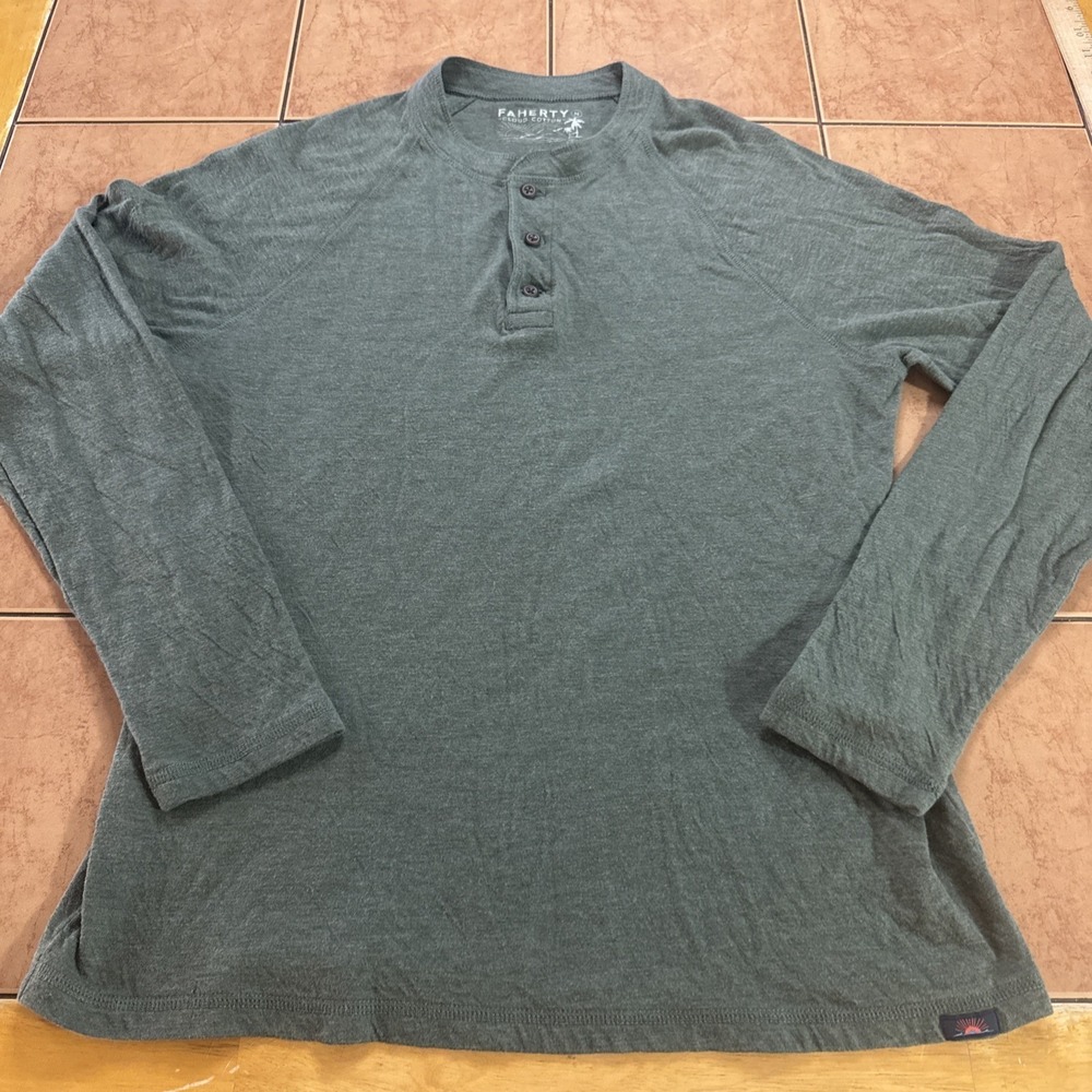 Faherty Shirt Mens Sz Medium Green Cloud Cotton Henley Long Sleeve Pima Modal